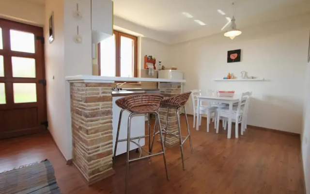 Apartment in Fazana With Garden & Terrace