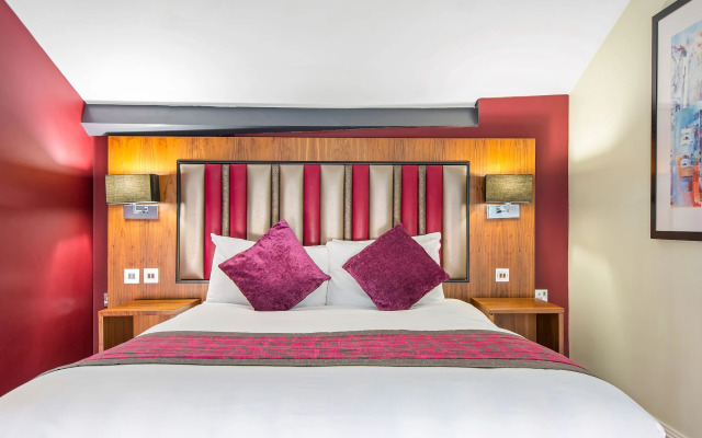 Roomzzz Manchester City