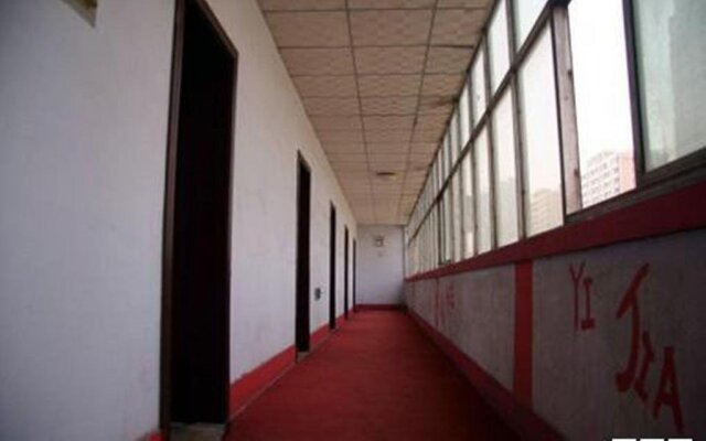 Yijia Express – Hotel Rooms – Handan