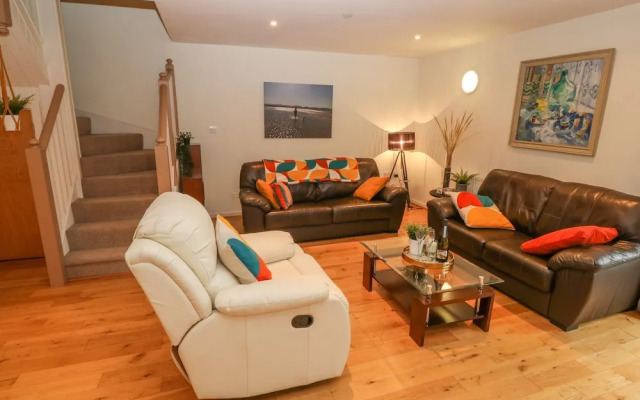 Barn End, 9 Stad Clynnog