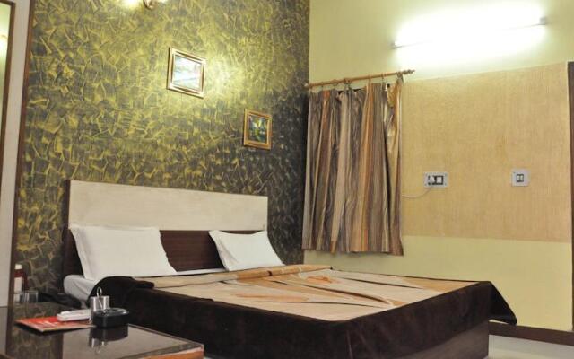 Hotel Red Inn
