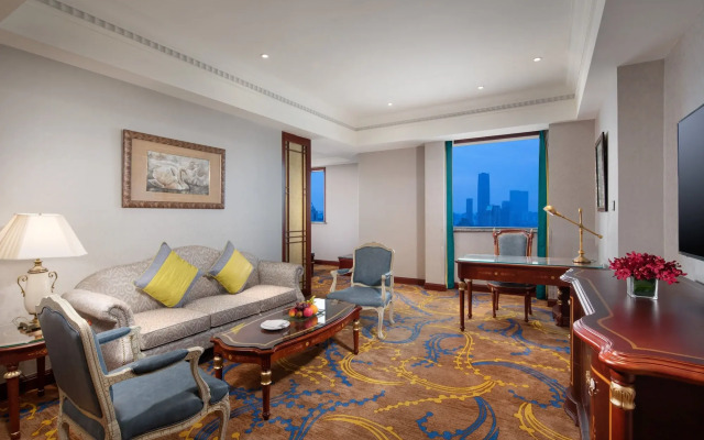 Crowne Plaza Shanghai Nanjing Road by IHG