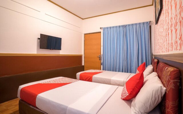 OYO 211 Seruni Guest House