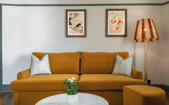 Round House Apartments