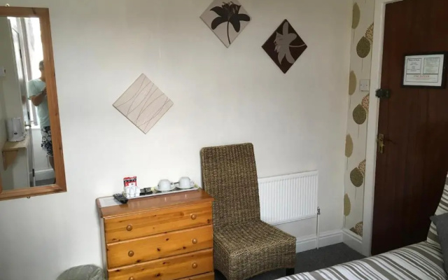 Greenmount Hotel