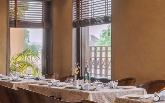 Aamaghati Wildlife Resort