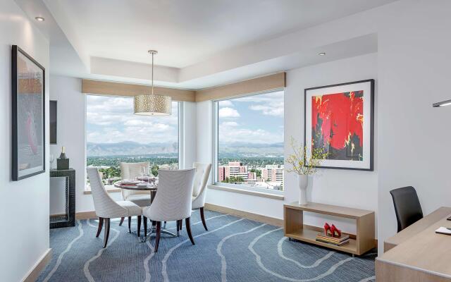 The Art Hotel Denver, Curio Collection by Hilton