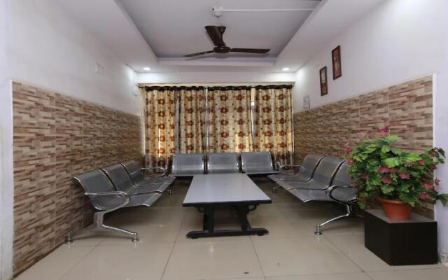 Goroomgo Mayur Jabalpur