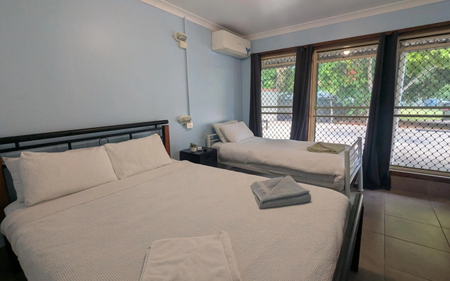 Flashpackers Hervey Bay Hostel