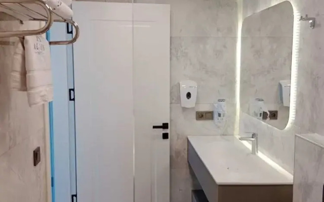 Alion Hotel