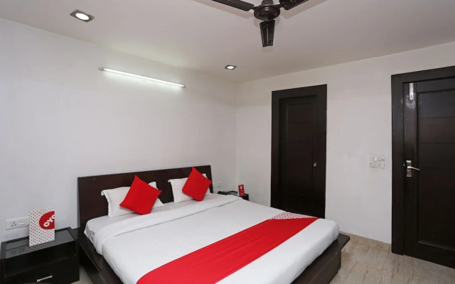 OYO 19309 Hotel Rajshree