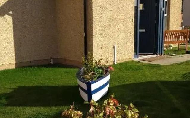 The View, 22 School Park