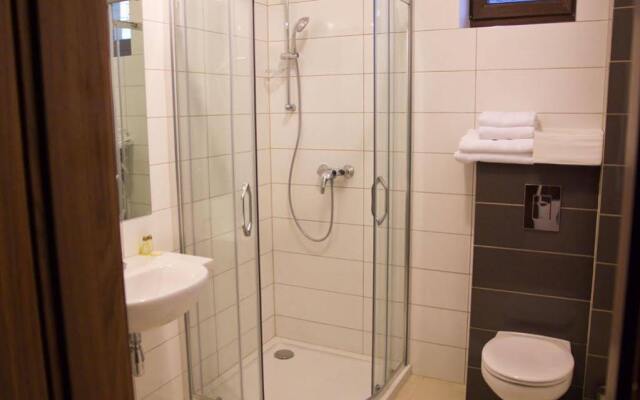 Отель Hotel i Restauracja Kochanów