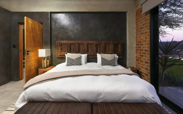 Naka Luxury Safari Lodge