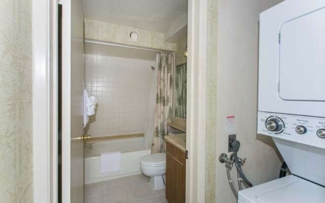 Discovery Bay 1602 1 Bedroom Condo