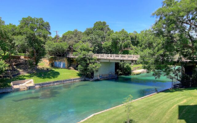 Treetop Villa IC215 by RedAwning