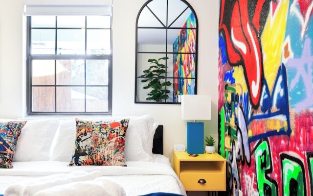 Graffiti and Glam Wonderland