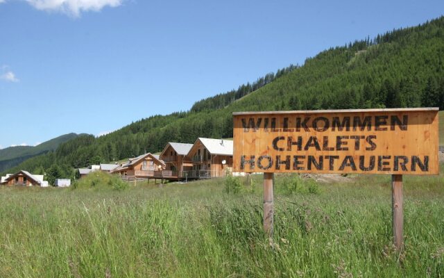 Luxurious Chalet by the Ski-slope in Hohentauern With Infrared Sauna