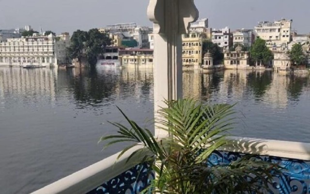 Jheel Hotel and Restaurent