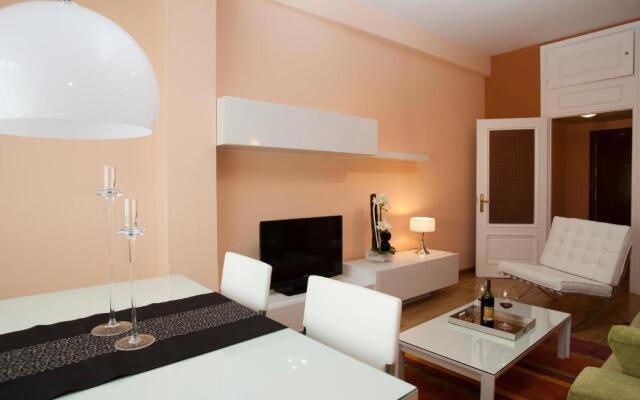 Apartamentos Madrid Plaza