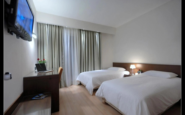 Pharae Palace Hotel