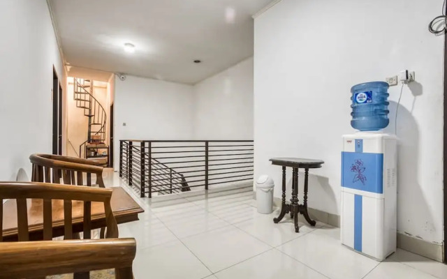 Homey Residence