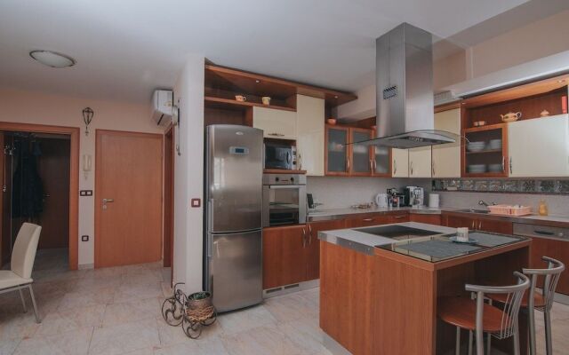 Pool Apartments Tolo