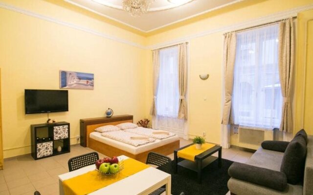 Interflat Hostel & Apartments