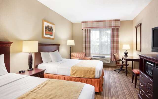 Country Inn & Suites by Radisson, Ithaca, NY