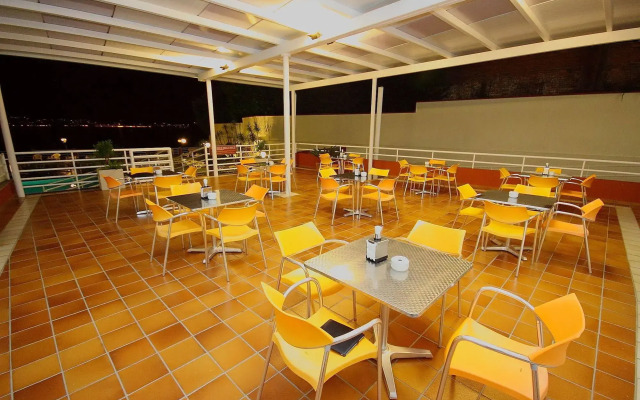 Hotel Spa Nanin Playa
