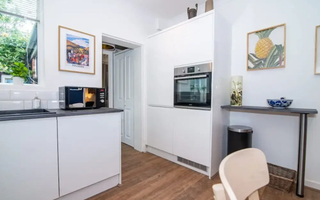 Host Stay Terrace on Canal