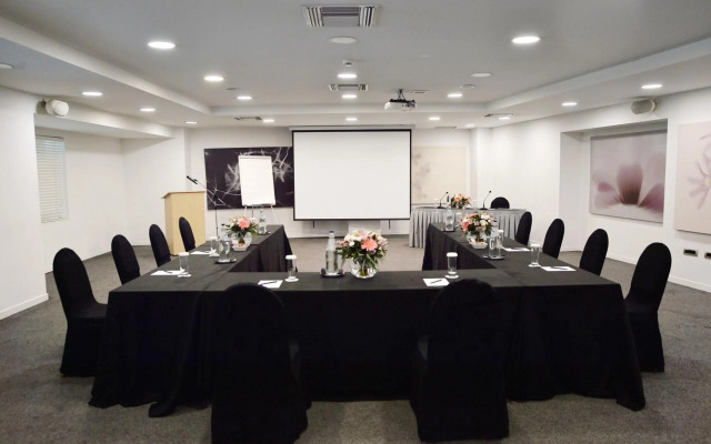 Athenaeum Grand Hotel