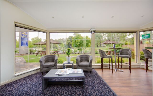 Best Western Plus Hovell Tree Inn