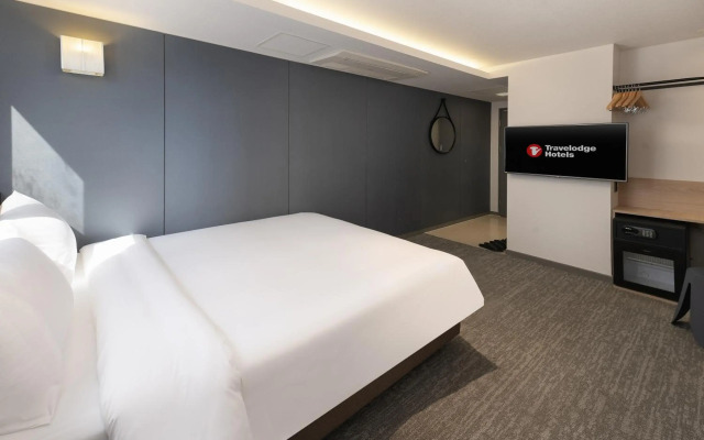 Travelodge Myeongdong Namsan
