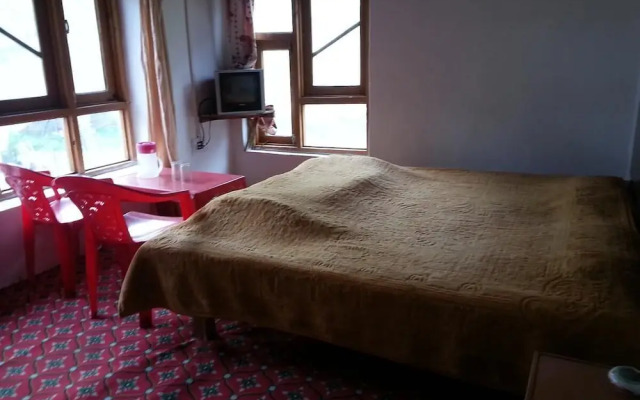 Rising Moon Guest House