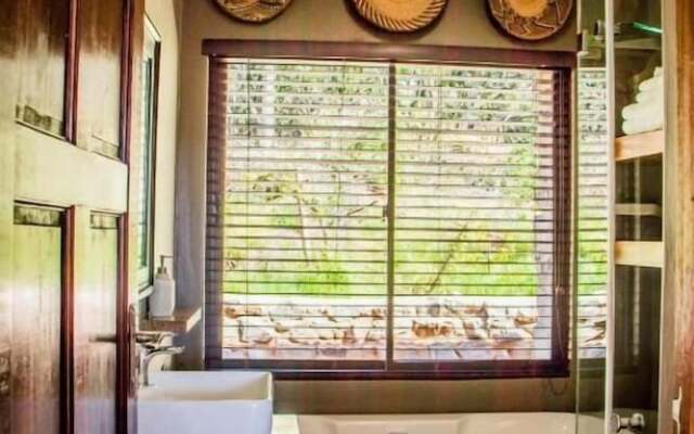 African Safari Lodge