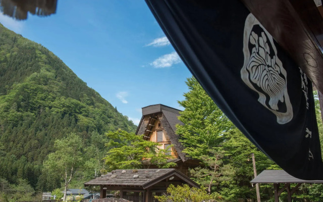 Okuhida Yakushi No Yu Honjin