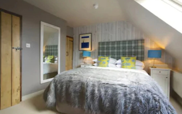The Pear Tree Inn