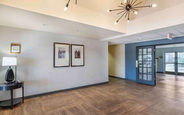 Extended Stay America Select Suites - Denver - Tech Center South - Greenwood Village