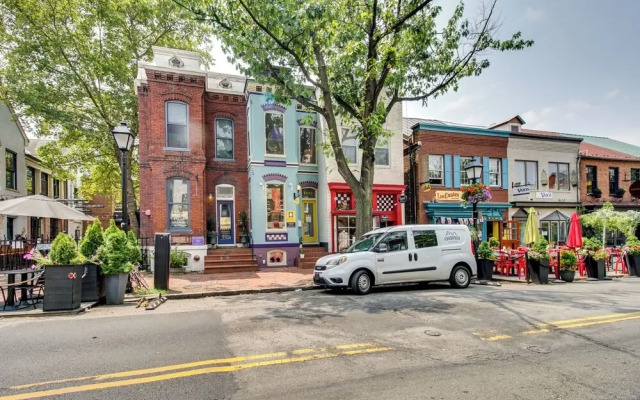 Charming Alexandria Vacation Rental in Old Town!