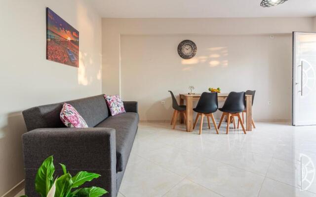 Kelly's Sunset Apartment 2 Kalamata
