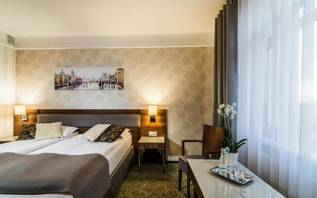 Hotel Lord Warsaw Airport