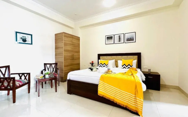 Olive Service Apartment-Golf Course Road