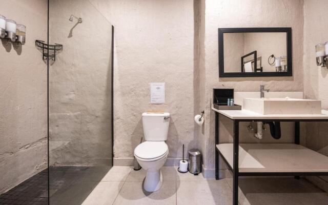 Fever Tree Guesthouse Pty Ltd