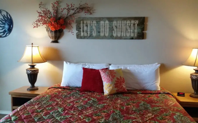 Silver Surf Motel