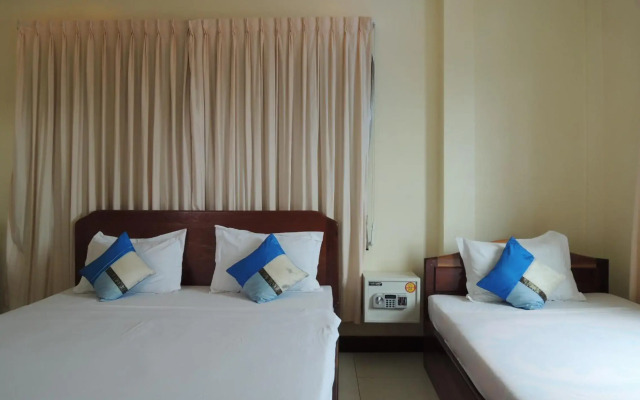 Seng Hout Hotel