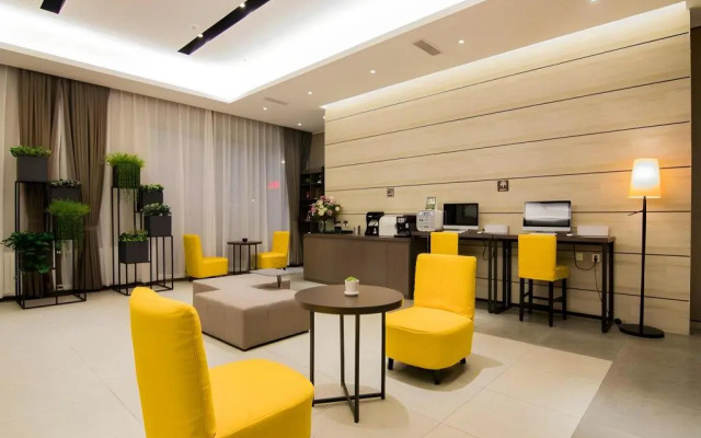 Homeinn Plus Hotel (Shenyang Sanhao Street Shengjing Hospital)