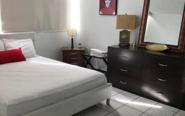 Beach Front Apt at Marbella del Caribe 3