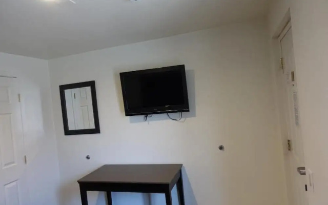 Baycities Motel