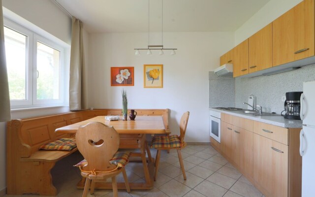 Amarillo 2 Balatonm Riaf rd